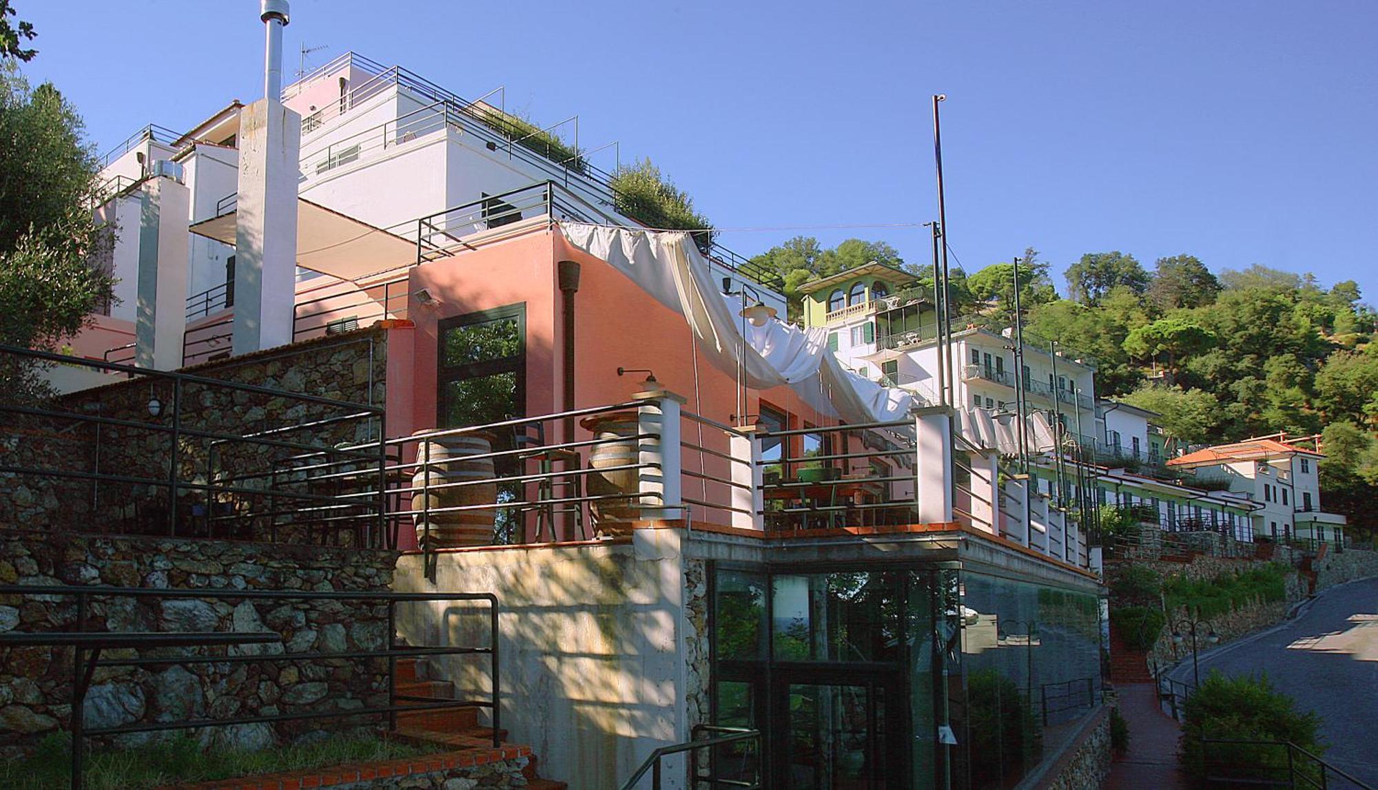 博尔戈圣洛伦塞巴斯住宅酒店 贝尔杰吉 外观 照片